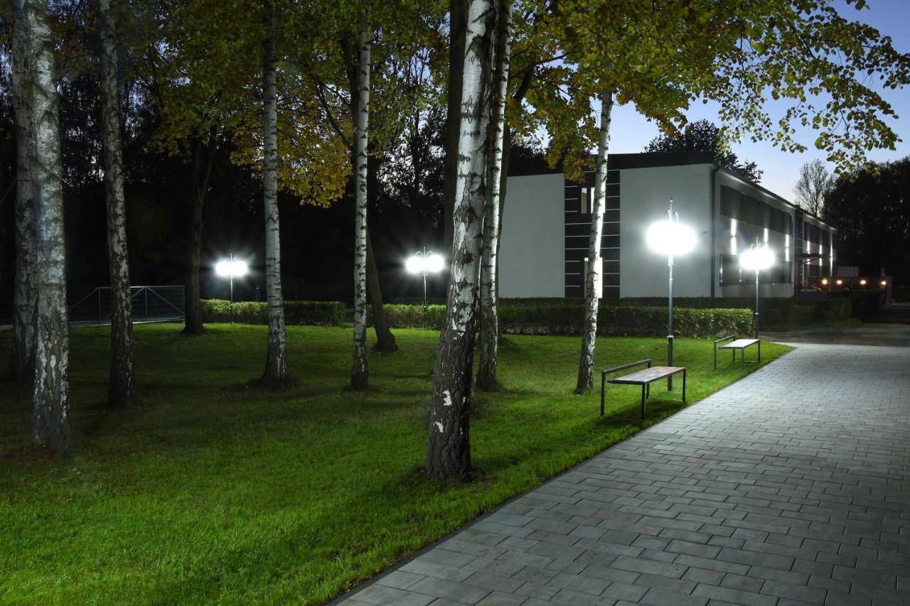 Geris Apart otel Çestohova Dış mekan fotoğraf